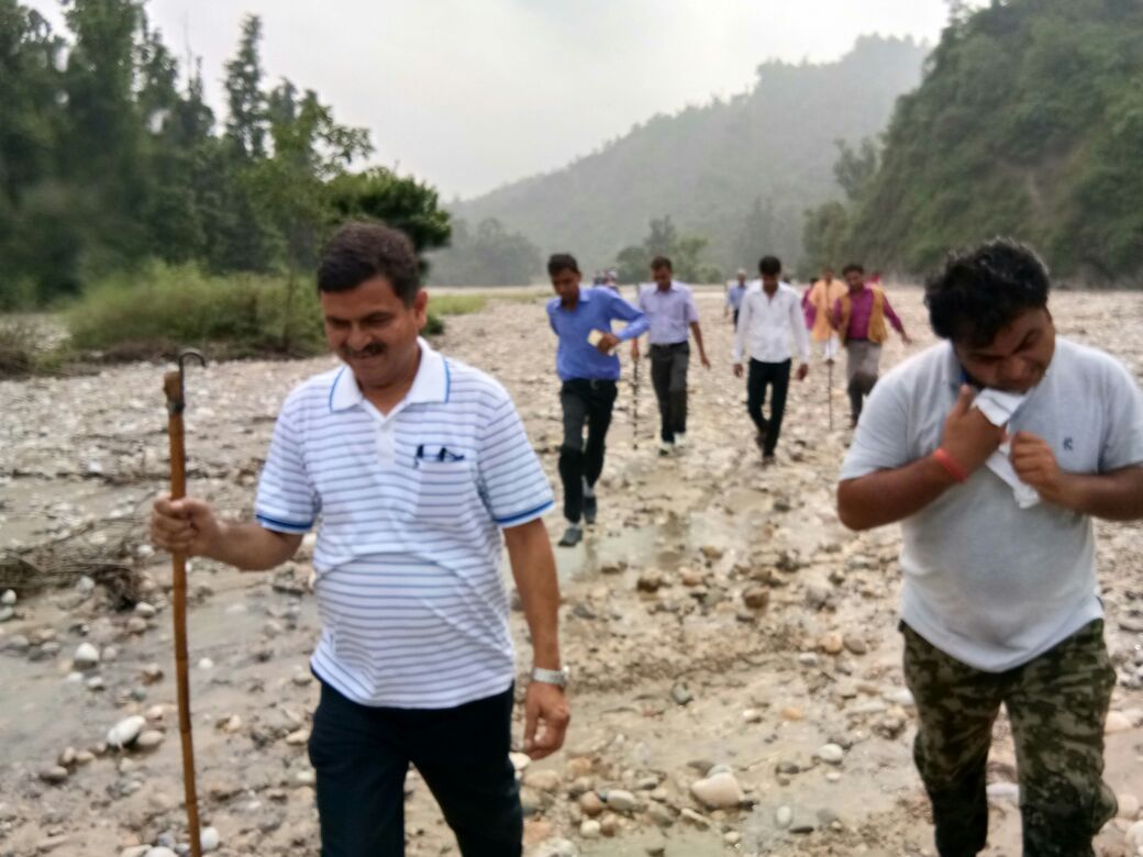 डा0 प्रभात कुमार के नेतृत्व में हिण्डन उद्गम तक पहुंचा एक दलपचास के दशक से यमुना नदी की प्रमुख सहायक