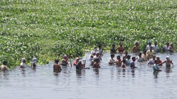 निर्मल हिंडन सेवा कार्यक्रम : पुरा महादेव में हिंडन नदी को स्वच्छ बनाने के लिए लोगों ने किया श्रमदान