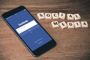 Facebook Marketing Facts, Figures and Concepts - The Game of Impressions and the grey Area of Technology