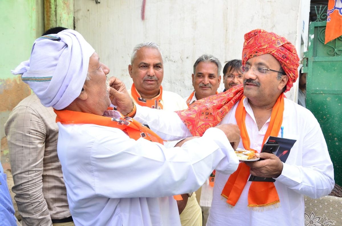 नाम : सुधीर सिंगला पद : विधायक, गुरुग्राम नवप्रवर्तक कोड : 71184651<