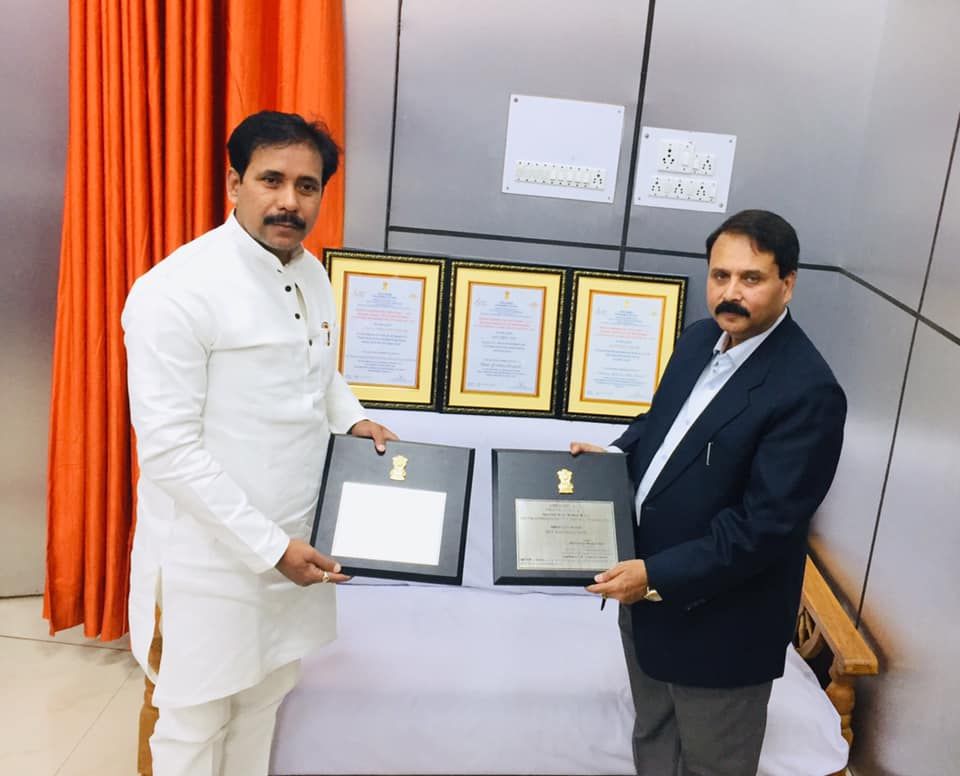 नाम : अनिल राजभर पद : विधायक, शिवपुर विधानसभा, वाराणसी नवप्रवर्तक कोड : 71184480