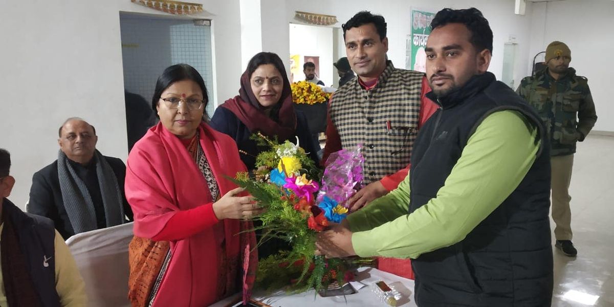 नाम : डॉ. मंजू शिवाच पद : विधायक, मोदीनगर विधानसभा (गाज़ियाबाद) नवप्रवर्तक कोड :  71184555डॉक