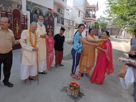 जयशंकर प्रसाद वार्ड के सेक्टर पी अलीगंज में सड़क सुधार कार्य का हुआ उद्घाटन