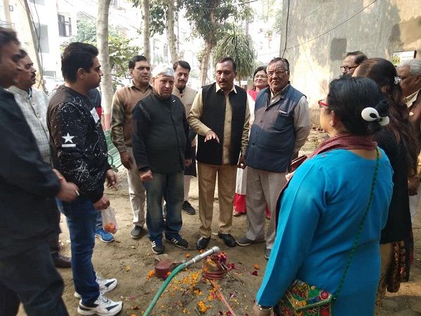 नाम : मनोज गोयल
पद : पार्षद, (भाजपा) कौशाम्बी वार्ड-72, गाजियाबाद
नवप्रवर्तक कोड : 71183621<