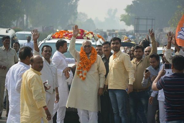 नाम : धर्मपाल
सिंह
पद : विधायक (भाजपा)
आंवला विधानसभा, बरेली (उ.प्र)
नवप्