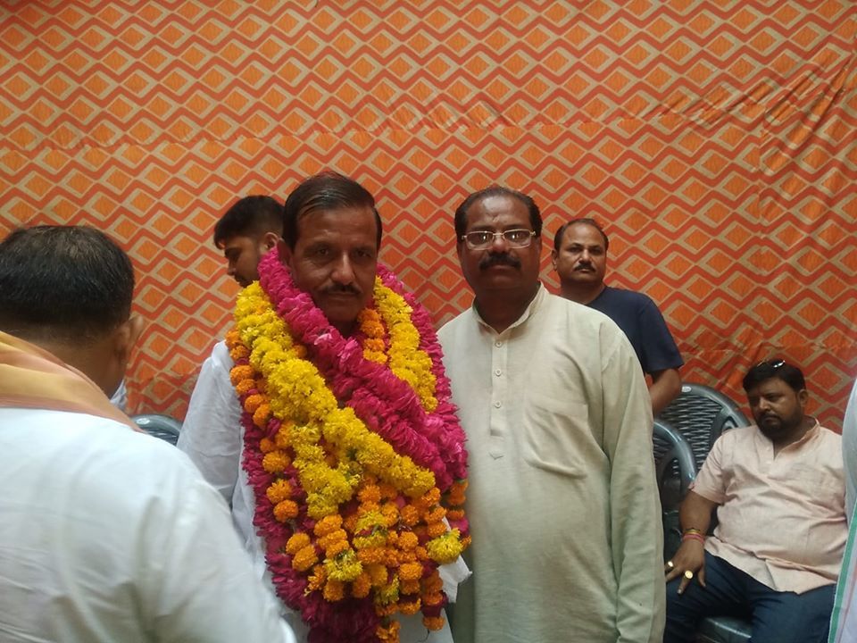 नाम : पुरुषोत्तम खंडेलवालपद : विधायक (भाजपा),
आगरा उत्तर विधानसभा, उत्तर प्रदेश