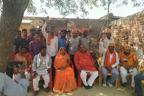 नाम : श्रीमती
माधुरी वर्मा
पद : विधायक
(भाजपा), नानपारा, बहराइच, उत्तर प्रदेश</