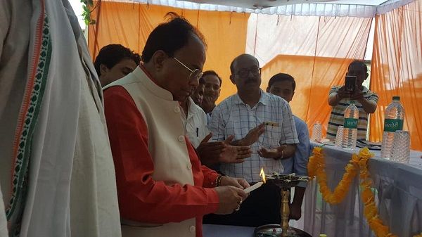 नाम :  सुरेश तिवारी
पद : विधायक (भाजपा) बरहज विधानसभा, देवरिया (उ.प्र)</