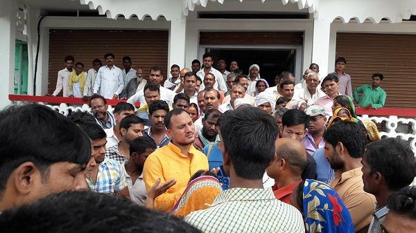 नाम - अरुणकांत यादव पद - विधायक, फूलपुर-पवई, आजमगढ़नवप्रवर्तक कोड - 71184574श्री अरुणकांत यादव उत्तर
