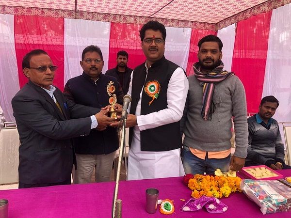 समाजवादी पार्टी के एक
अनुभवी राजनेता के तौर पर श्री राकेश प्रताप सिंह गौरीगंज विधानसभा का
प्रतिनिधित