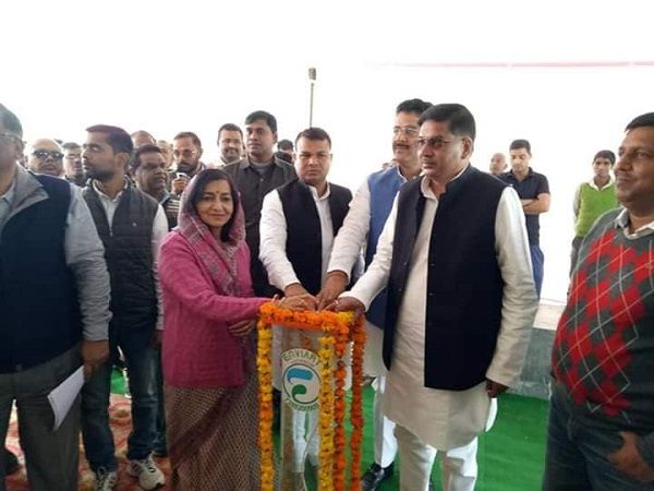 श्री मयंकेश्वर शरण सिंह
तिलोई विधानसभा से भारतीय जनता पार्टी के बैनर तले विधायक हैं तथा उन्होंने वर्