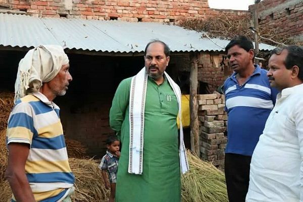 नाम : उपेंद्र तिवारी
पद: विधायक (भाजपा) फेफना
विधानसभा, बलिया (उ.प्र)
नवप्रवर्तक कोड : 7118464