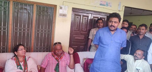 नाम : सुशांत सिंह
पद : विधायक (भाजपा) बढ़ापुर विधानसभा, बिजनौर (उ.प्र)
नव