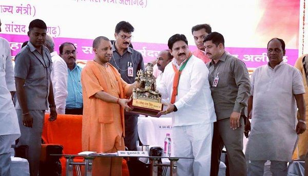 नाम : रवेन्द्र पाल सिंहपद : विधायक (भाजपा) छर्रा
विधानसभा, अलीगढ़ (उ.प्र)
नवप्रवर्तक