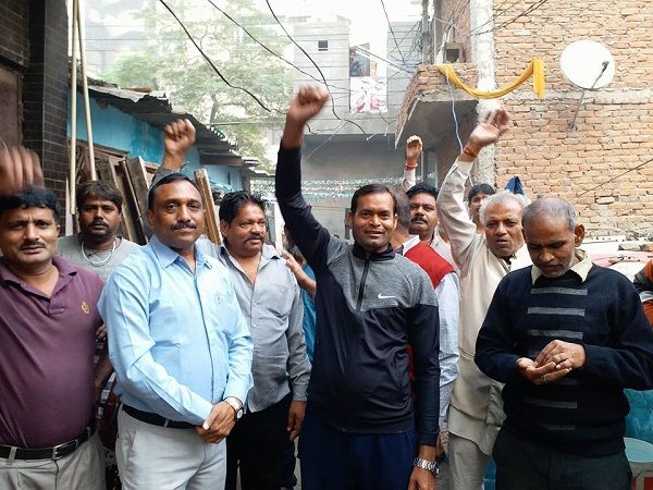 नाम : मनोज गोयल
पद : पार्षद, (भाजपा) कौशाम्बी वार्ड-72, गाजियाबाद
नवप्रवर्तक कोड : 71183621<