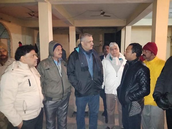 नाम : अमिताभ बाजपेयी  पद : विधायक, आर्य नगर, कानपुर नवप्रवर्तक कोड : 71184501 समाजवादी पार्टी का जान