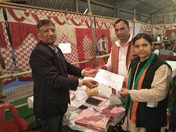 नाम : हेमलता शर्मा
पद  : पार्षद, भारतीय
जनता पार्टी, गाज़ियाबाद
नवप्रवर्तक कोड : 