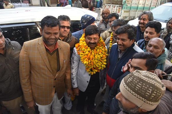 श्री नन्दगोपाल नंदी कांग्रेस
पार्टी से भाजपा में शामिल हुए तथा वर्तमान में वह इलाहाबाद साउथ से विधाय