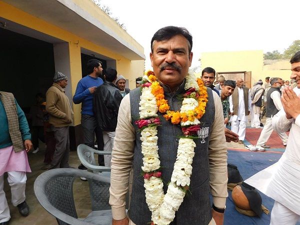 नाम : कृष्णपाल मलिकपद : विधायक, बडौत विधानसभा, बागपत (उत्तर प्रदेश)