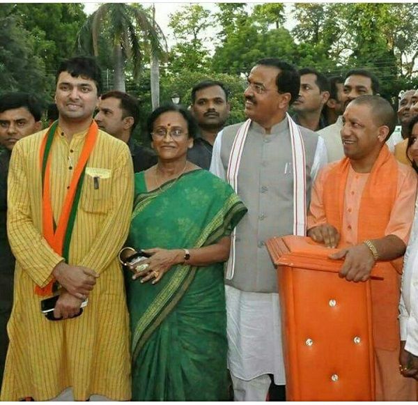 नाम : हर्षवर्धन बाजपेयी 

पद : विधायक (भाजपा)
प्रयागराज उत्तरी (उ.प्र)

न