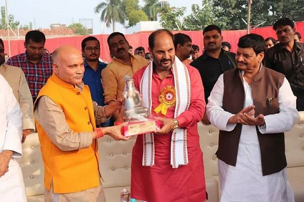 नाम : उपेंद्र तिवारी
पद: विधायक (भाजपा) फेफना
विधानसभा, बलिया (उ.प्र)
नवप्रवर्तक कोड : 7118464