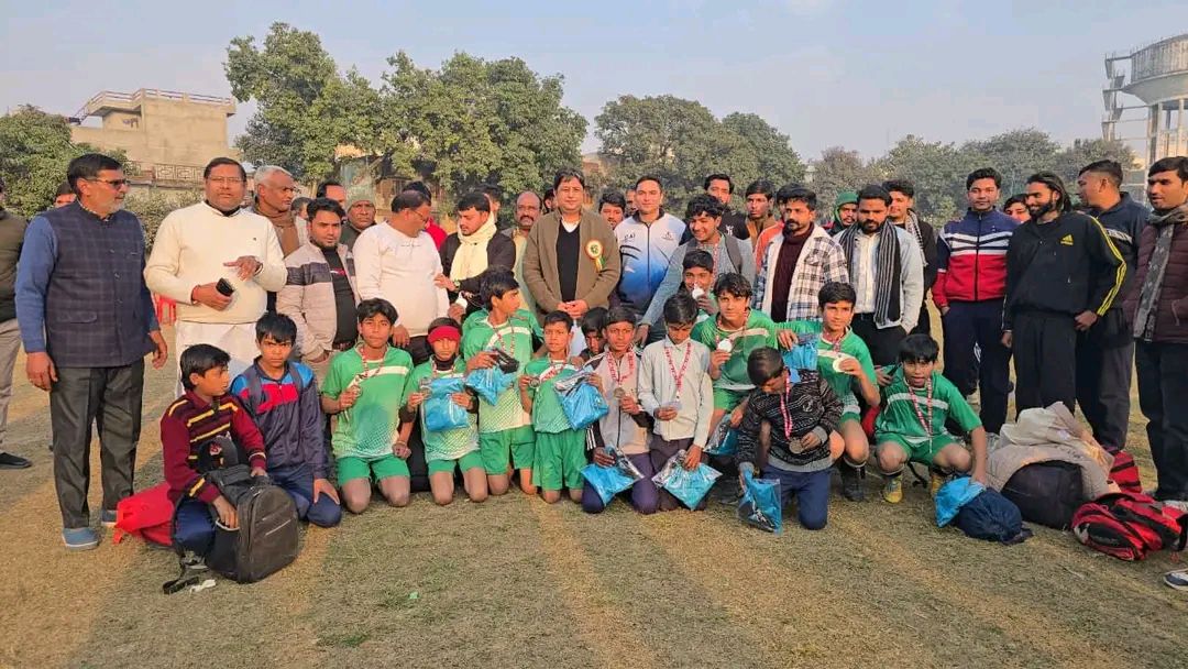 नाम- चंदन चौहान 
पद- विधायक(राष्ट्रीय 