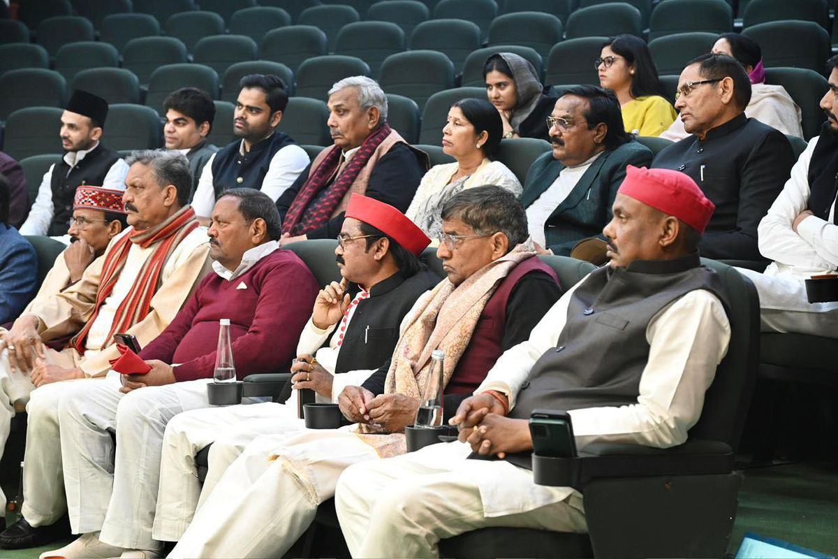 नाम- ज़ियाउर रहमान बर्क पद- विधायक(