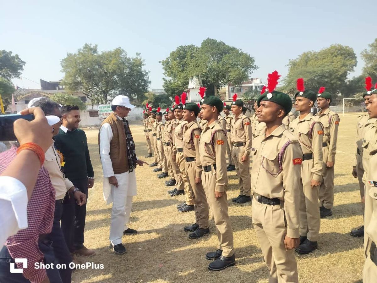 नाम- देवेंद्र प्रताप सिंह पद- विधायक (समाजवादी पार्टी),सरेनी (रायबरेली),उत्तर प्रदेशनवप्रर्वतक कोड-