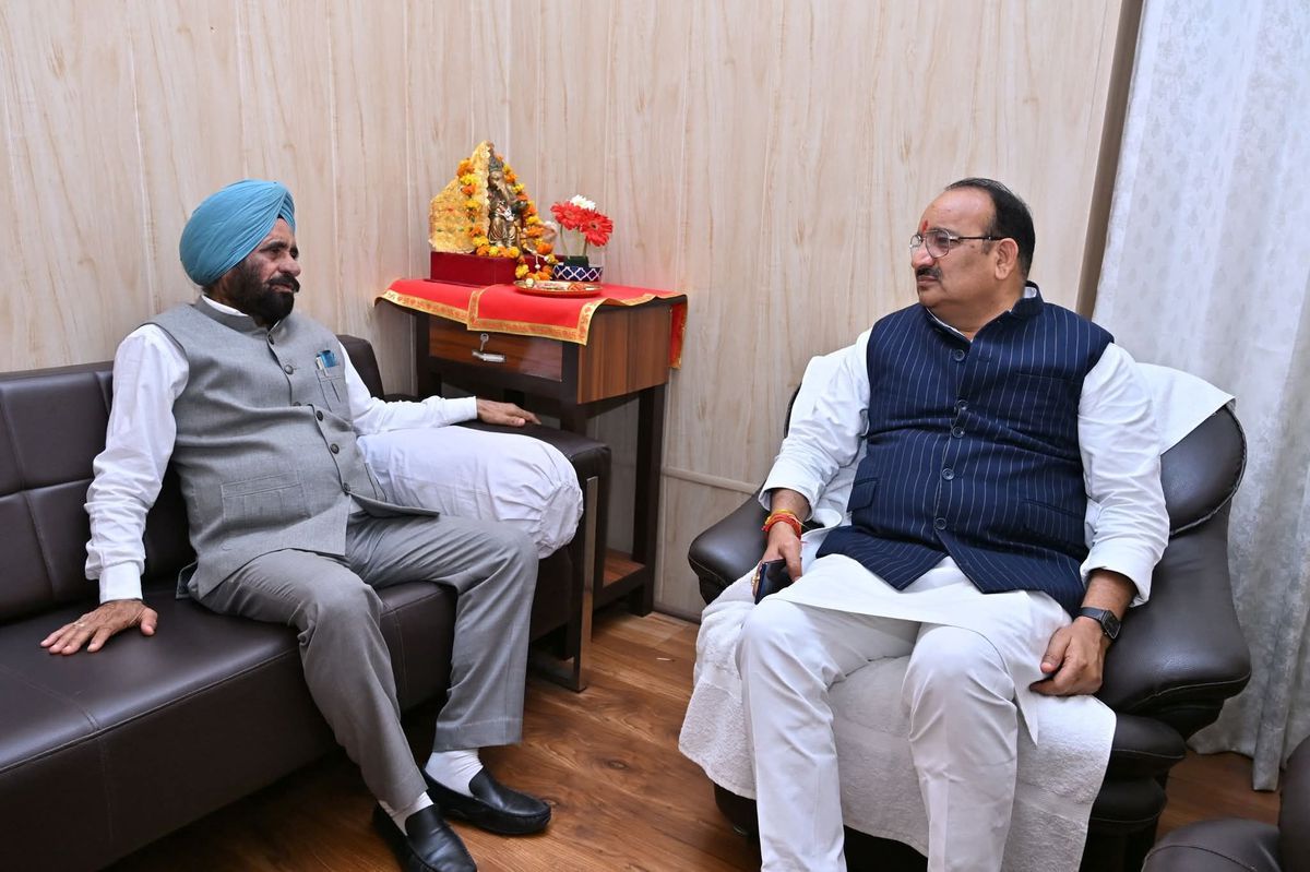 नाम-
बलदेव सिंह औलखपद-
विधायक (भाजप