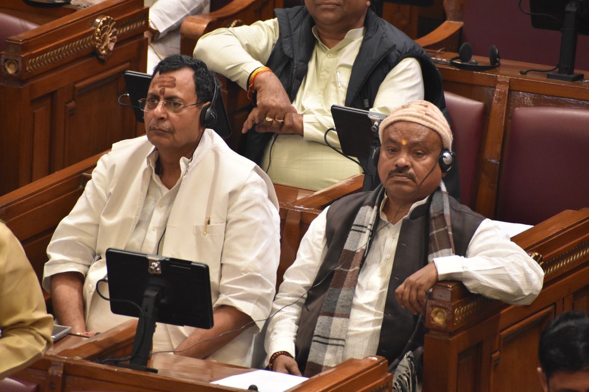 नाम- राम फेरन पद- विधायक (बीजेपी), श्रावस्ती, उत्तरप्रदेश नवप्रर्वतक कोड- 71189516