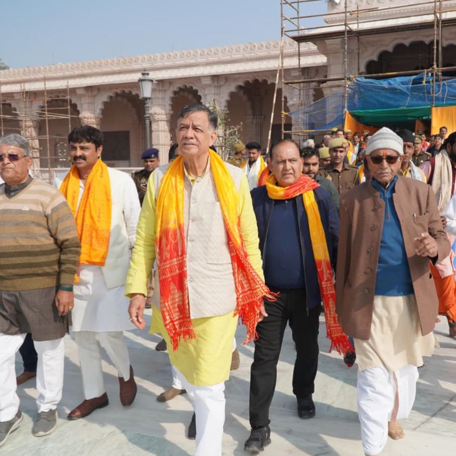 नाम – सतीश महाना पद – विधायक, महाराजपुर (<