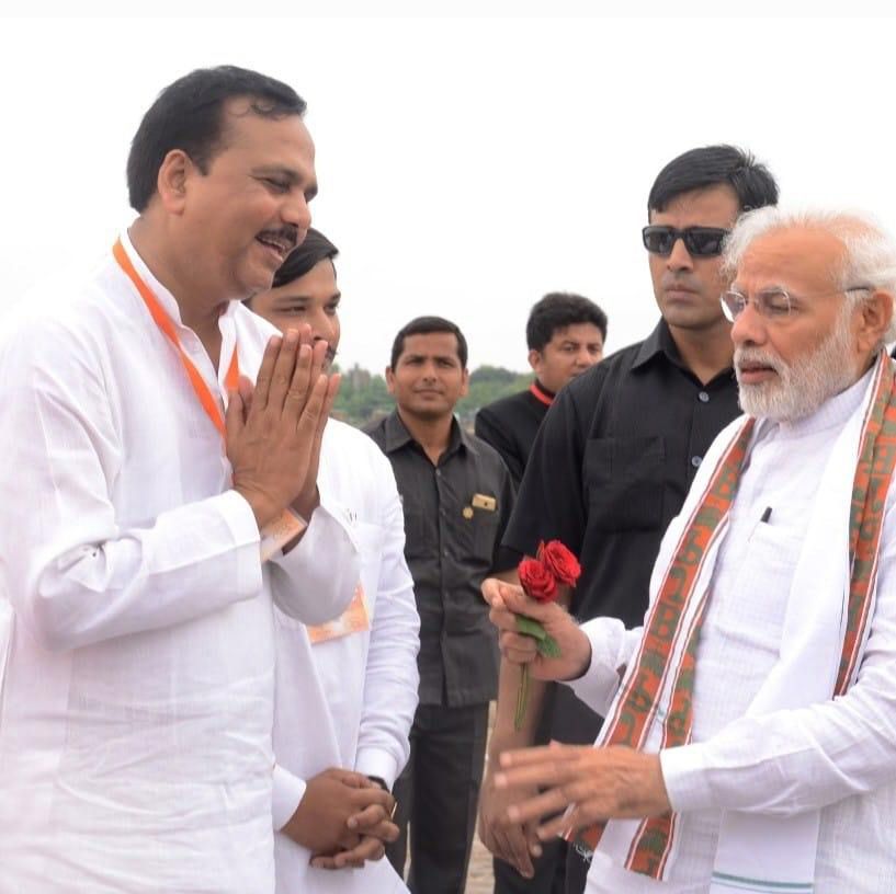 नाम- माधवेन्द्र प्रताप सिंह
पद-
विधायक (भ