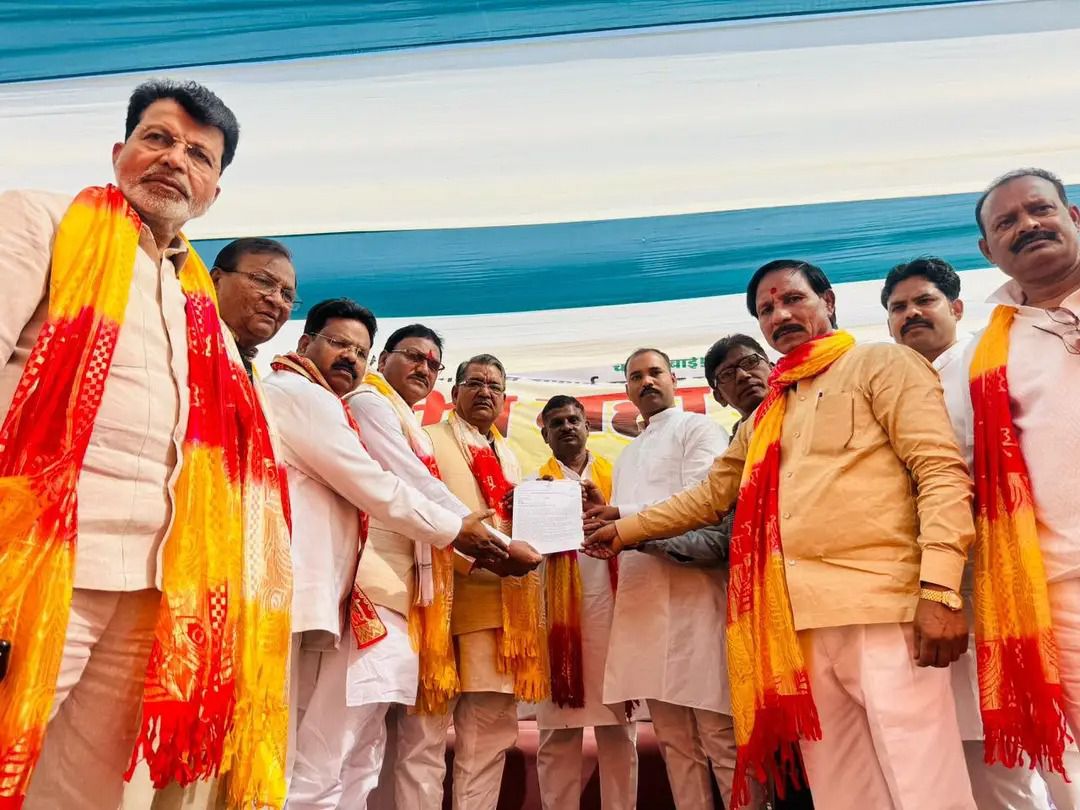 नाम-
चंद्रपाल सिंह
पद-
विधायक(भाजपा),
