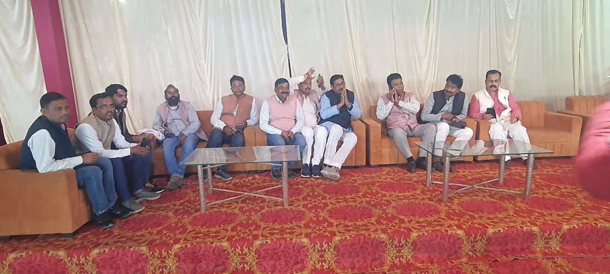 नाम- अनिल कुमार मौर्यापद- विधायक (बीजेपी),घोरावाल, सोनभद्र नवप्रर्वतक कोड- 71189393