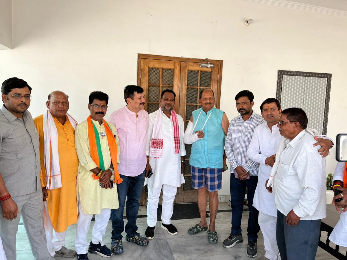 नाम- निर्मल वर्मा
पद-
विधायक(भाजपा), <