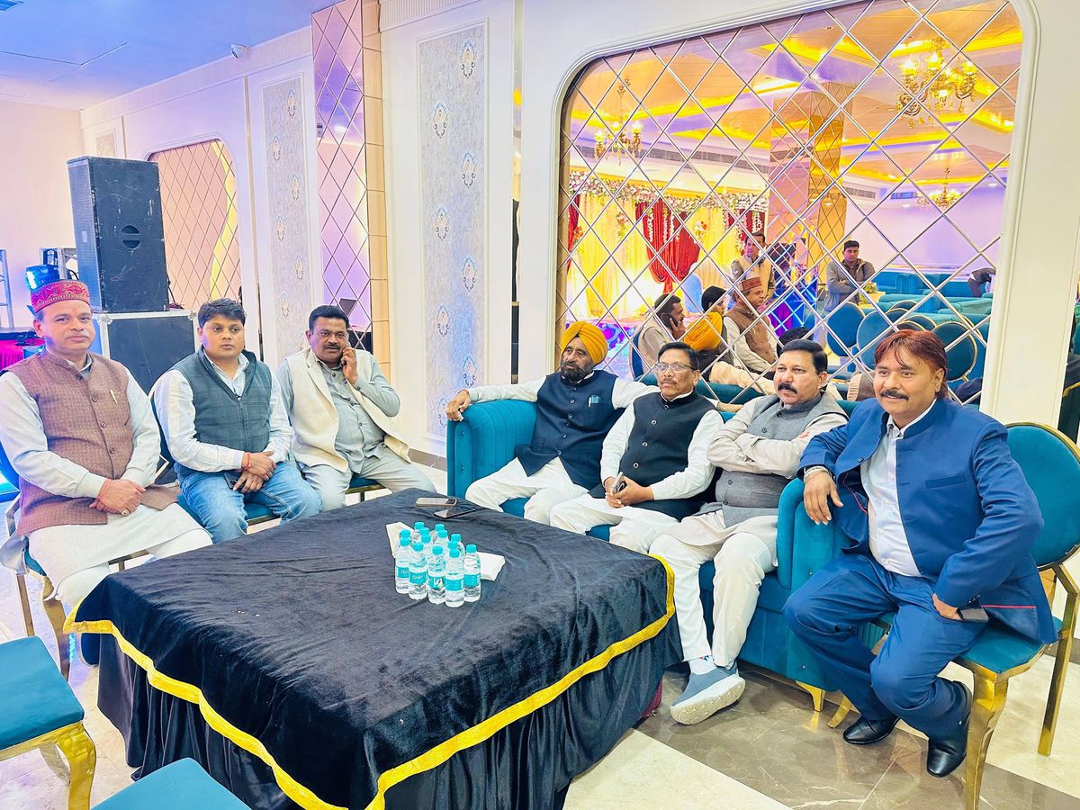 नाम-
बलदेव सिंह औलखपद-
विधायक (भाजप