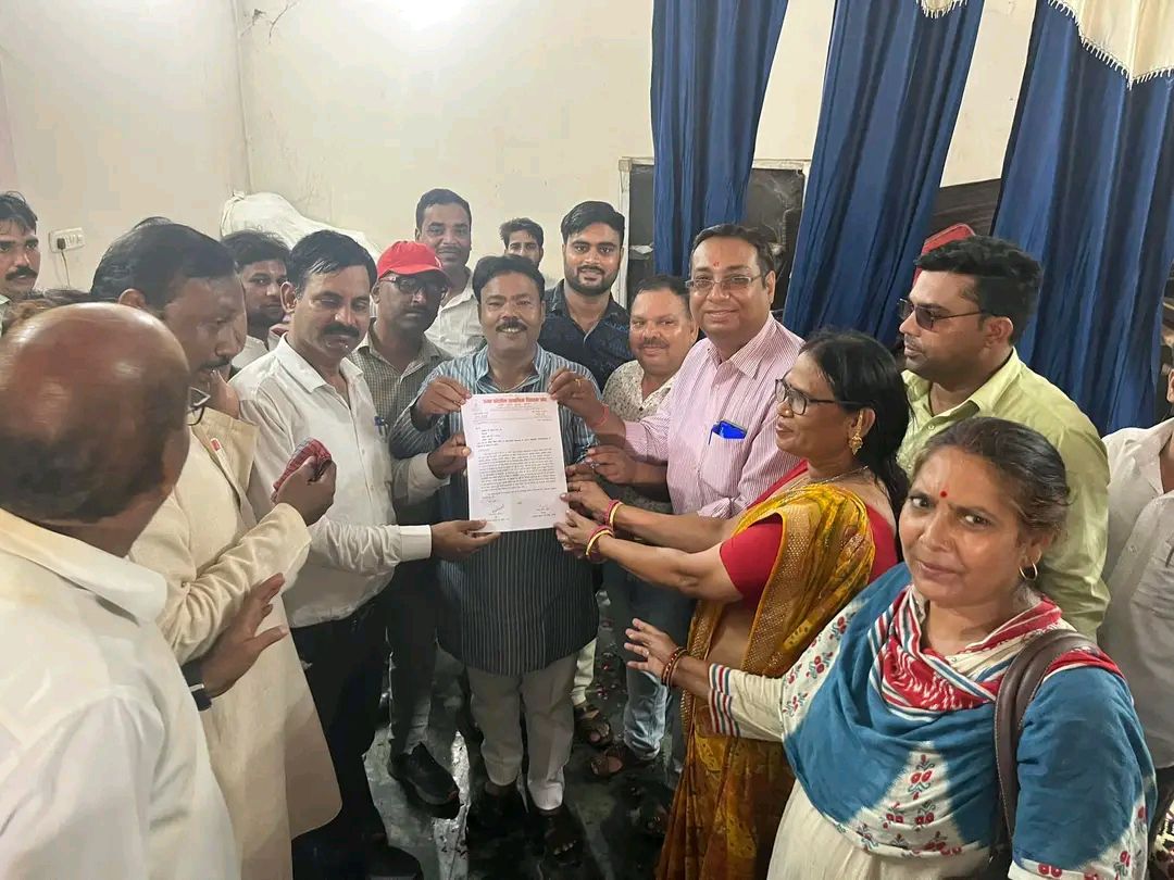 नाम
: राघवेंद्र कुमार सिंहपद
: विधायक (