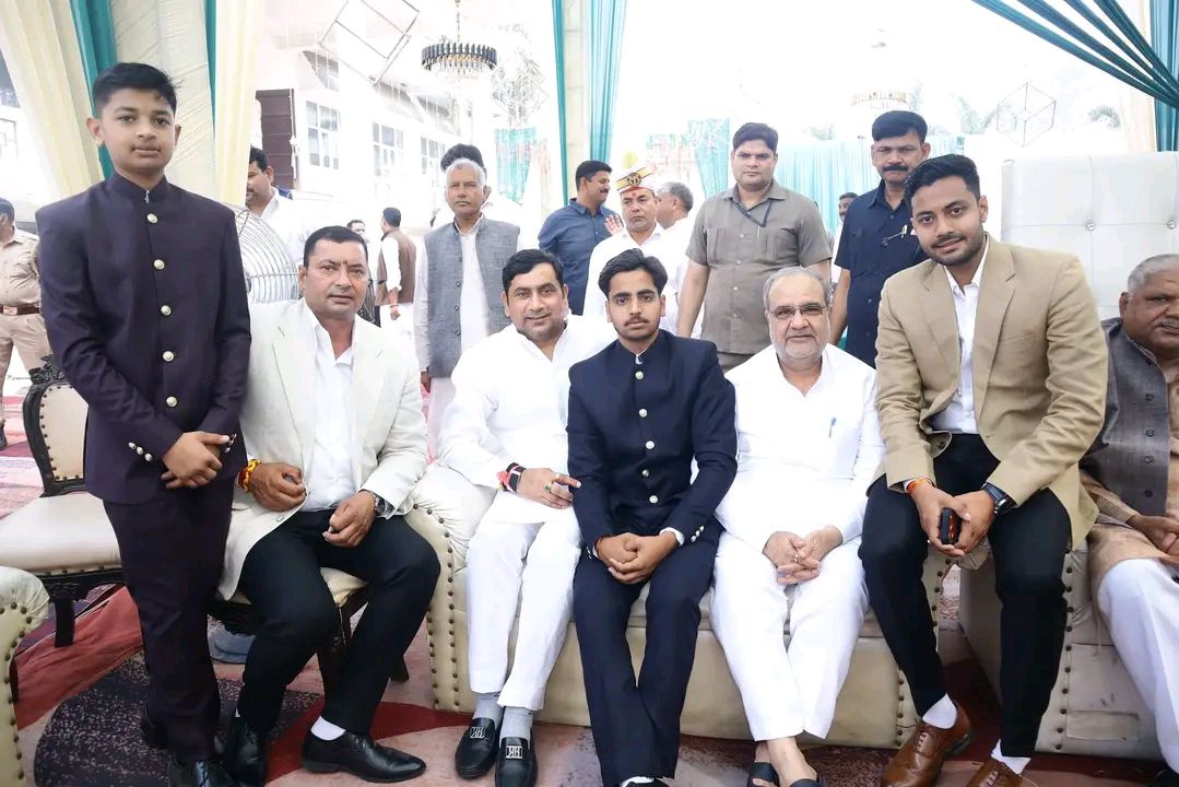 नाम-
सोमेंद्र सिंह तोमर
पद-
विधायक (भाजपा<