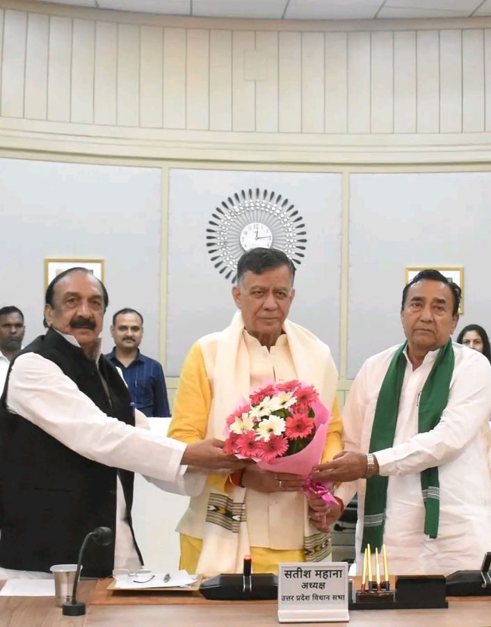 नाम-
इकबाल महमूद 
पद-
विधायक (सपा), संभल</