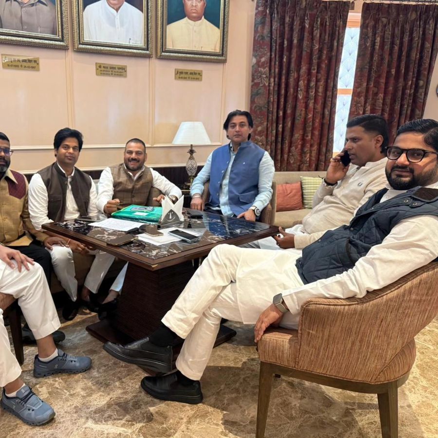 नाम-  उमर अली खानपद- विधायक(सपा