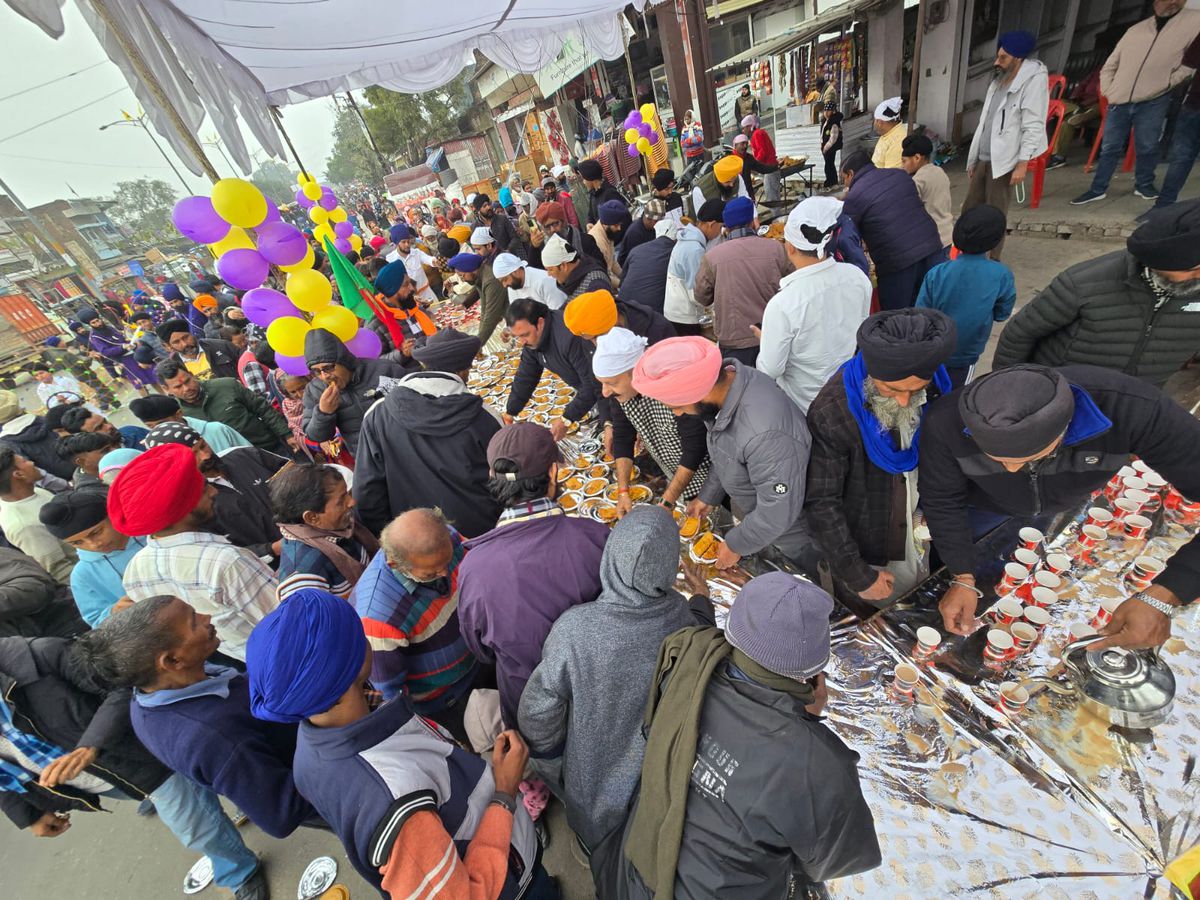 नाम-
हरविंदर कुमार साहनी (रोमी साहनी)
पद-
विधायक(भाजपा</