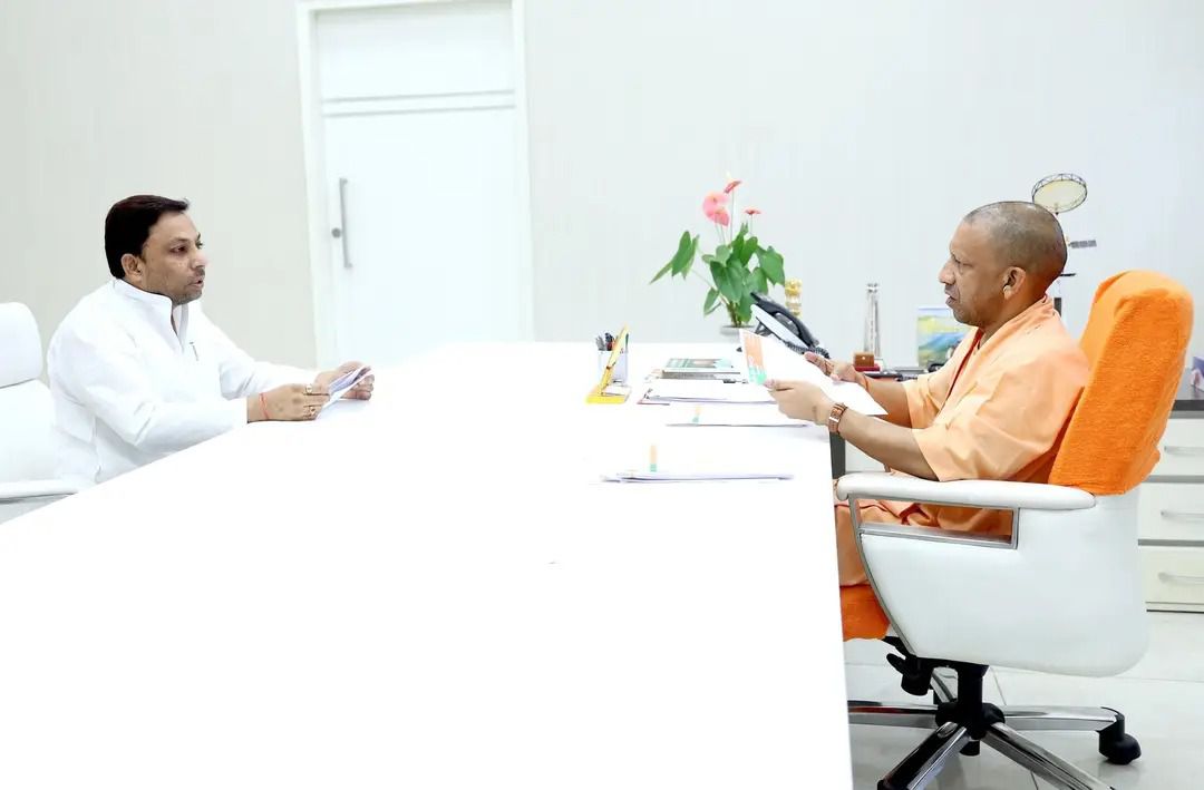 नाम- धर्मेश सिंह तोमर 
पद- विधायक (