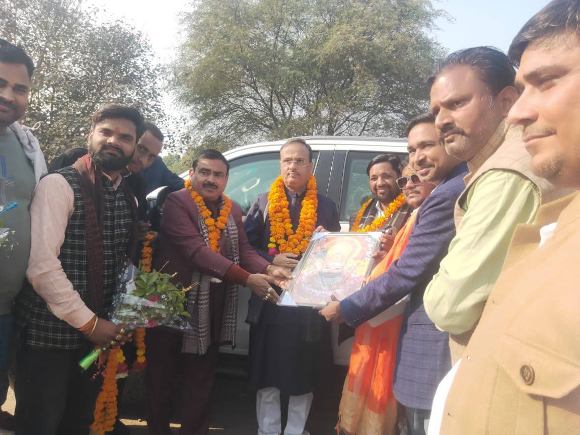 नाम - ब्रजेश कुमार पद - विधायक (भाजपा),
मोहान (उन्नाव),उत्तरप्रदेश 
नवप्रवर्तक कोड – 71187192