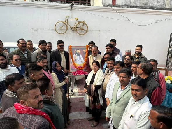 नाम- शाहजी़ल इस्लाम अंसारी
पद- विधायक(सपा