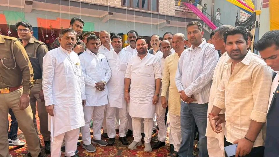 नाम-
अनिल कुमार 
पद-
विधायक (राष्ट्रीय लोक दल ), पुरकाजी (मुजफ्फरनगर), उत्तरप्रदेश</