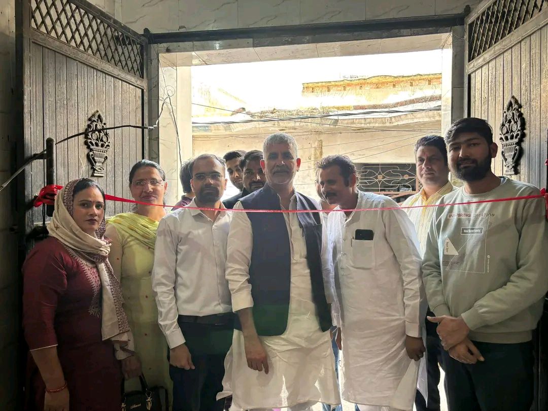 नाम- प्रसन्न चौधरी
पद- विधायक (राष्ट्रीय <