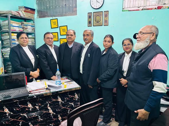 नाम-
मोहम्मद हसन “रूमी”

पद-
विधायक(