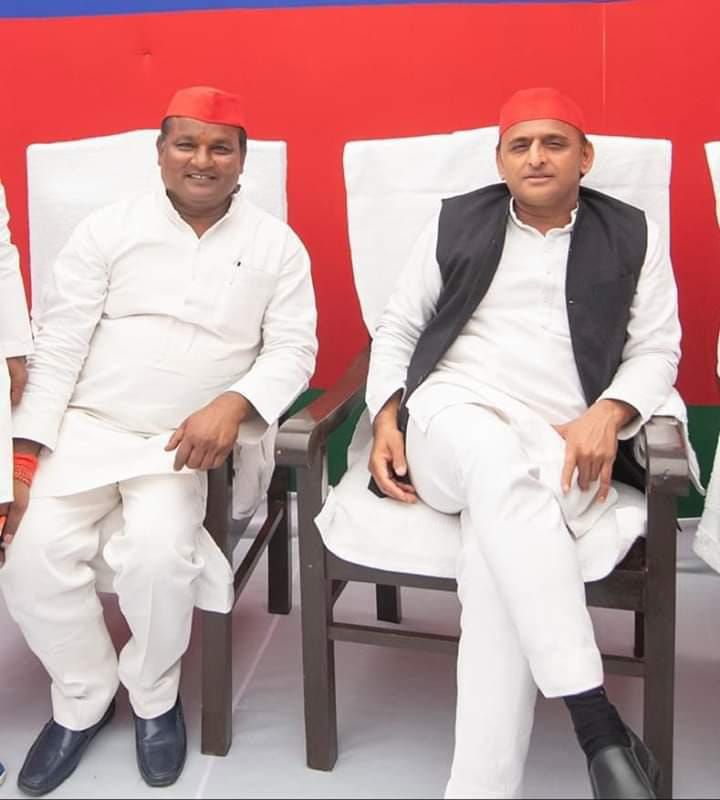 नाम- बृजेश कठेरिया पद- विधायक(सपा