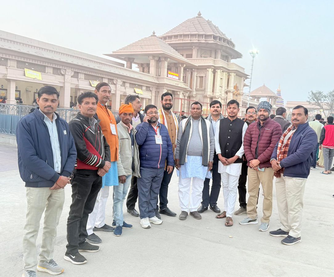 नाम- श्रीकांत कटियार
पद-
विधायक (बीजेपी)