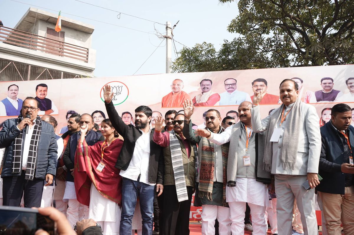 नाम- माधवेन्द्र प्रताप सिंह
पद-
विधायक (भ